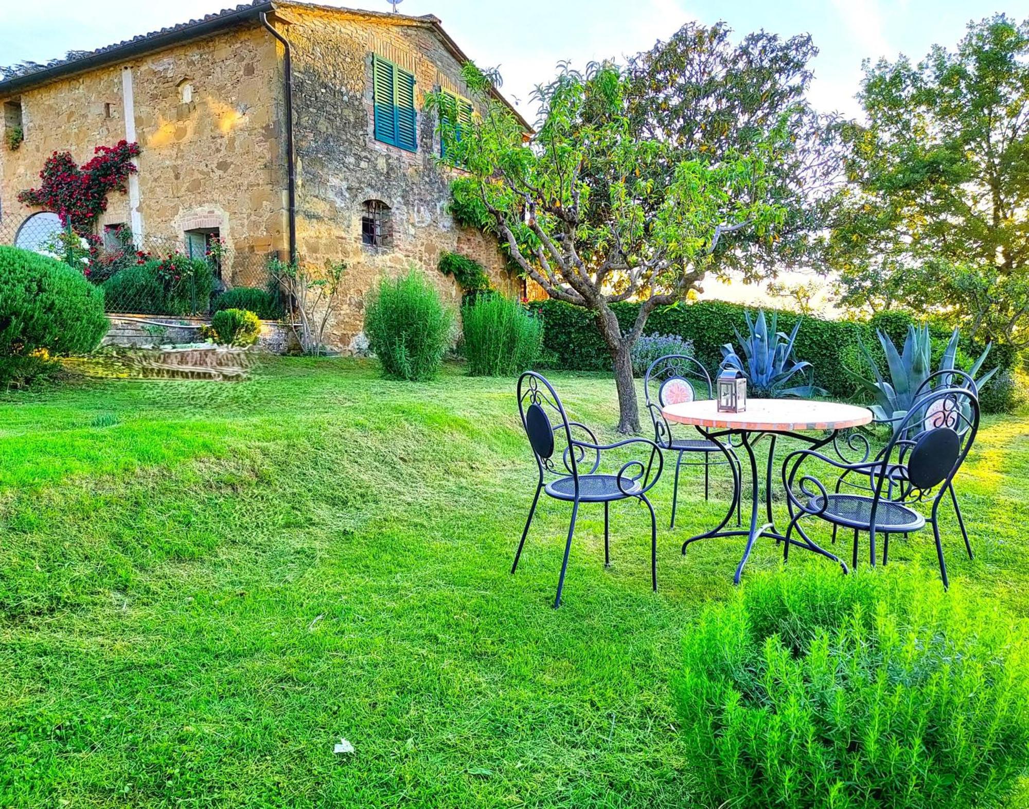 Borgo Villa Certano - Case Vacanza In Toscana Siena Eksteriør bilde
